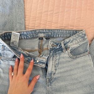 American Eagle Outfitters Light Blue High-Rise Women’s Jeans